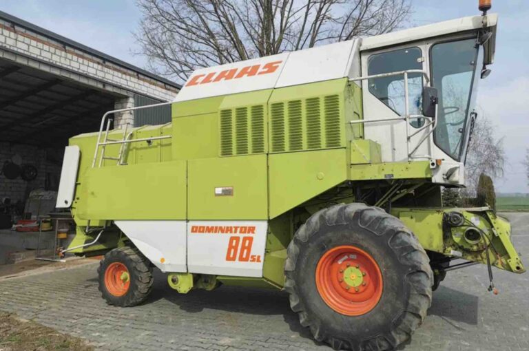 Claas Dominator 88